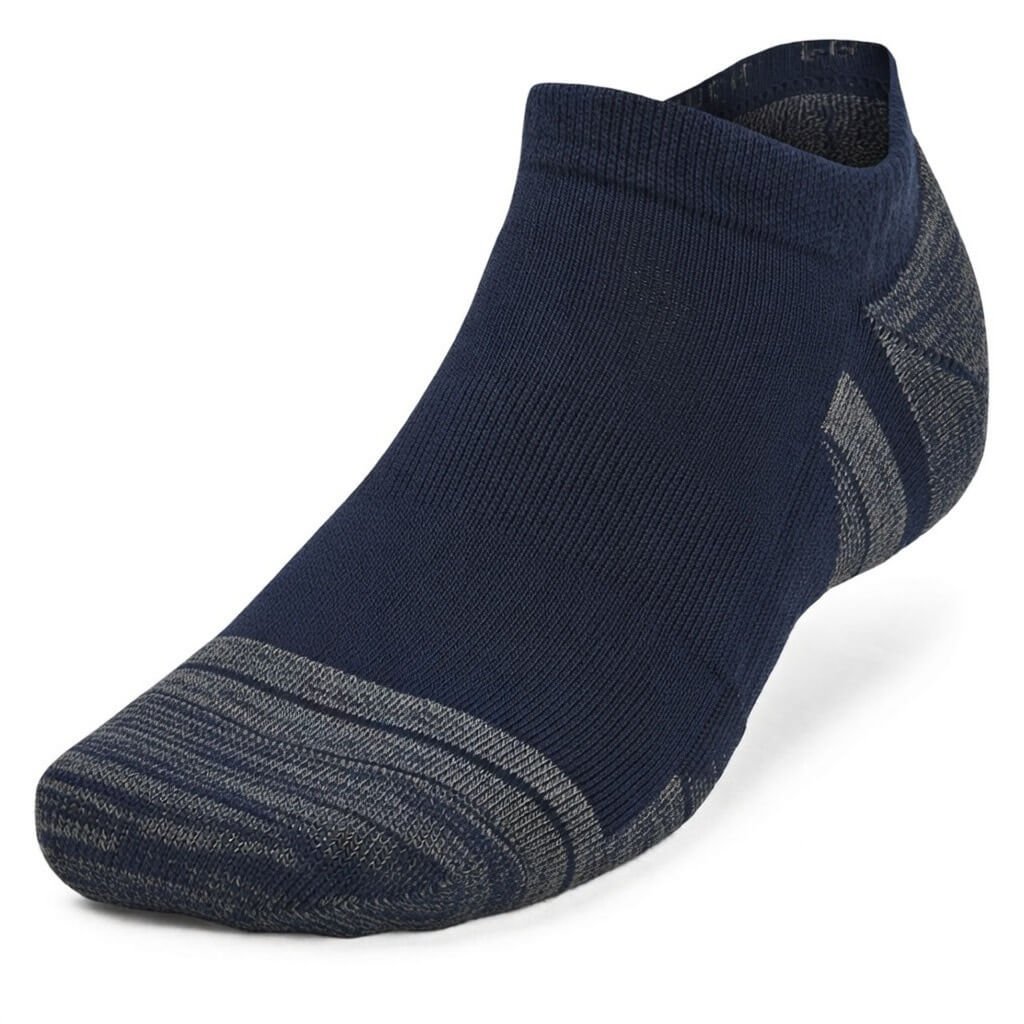 Custom ankle performance socks manufactured with moisture-wicking yarns for activewear brands.